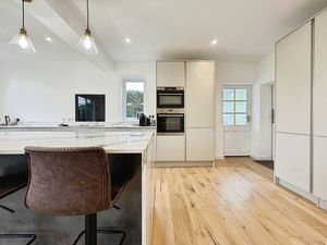 Photo 37- click for photo gallery